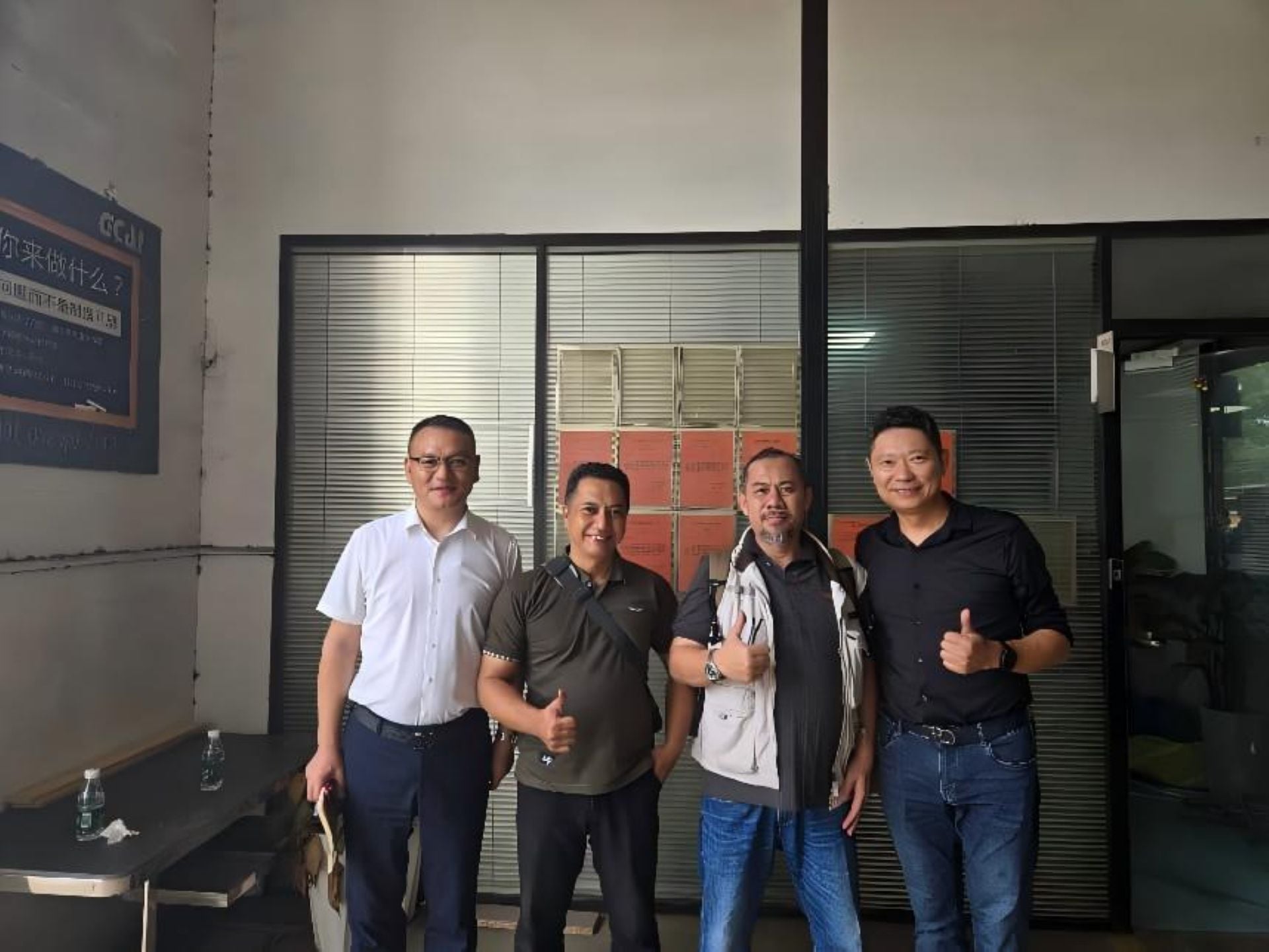 Two-Way Win-Win Cooperation At Exhibition, Strength Builds Long-Term Partnership! Core Indonesian Client Visited Our New & Old Factories On July 5th, Full 40HQ Container Shipped In Advance