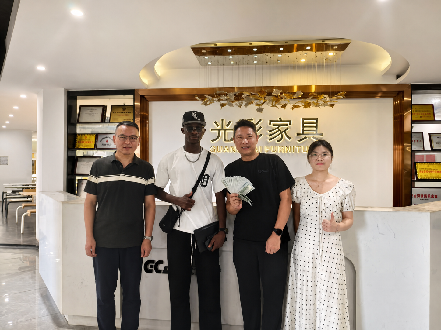 DR Congo Customer Visits Suzhou Guangcai Factory and Confirms Cooperation with Deposit