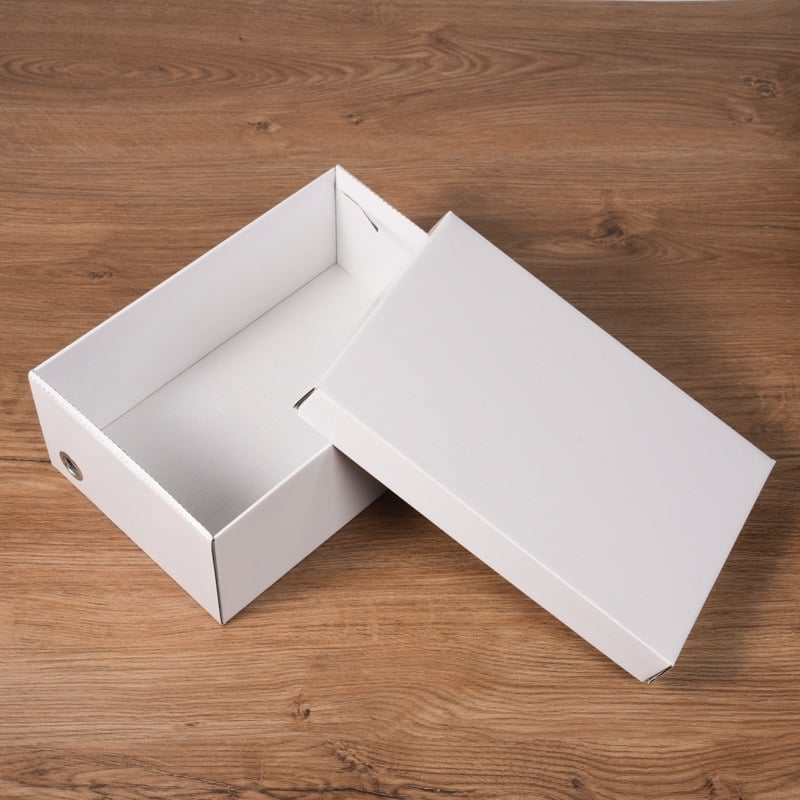 What are the best ways to fold kraft boxes for neat packaging?