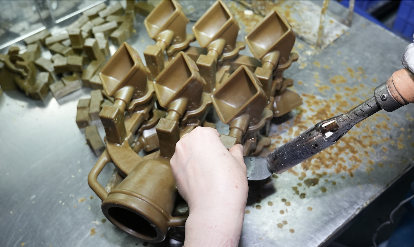 investment casting manufacturing process alloy steel.png