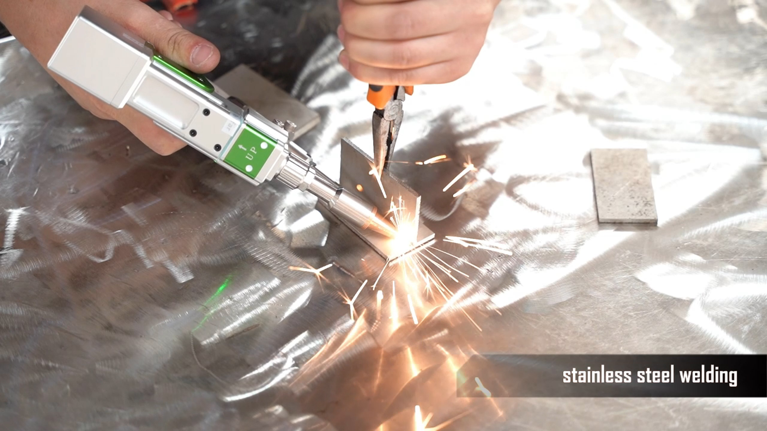 Laser-Schweißmaschine: Installations-, Betriebs- und Sicherheitshandbuch (2)