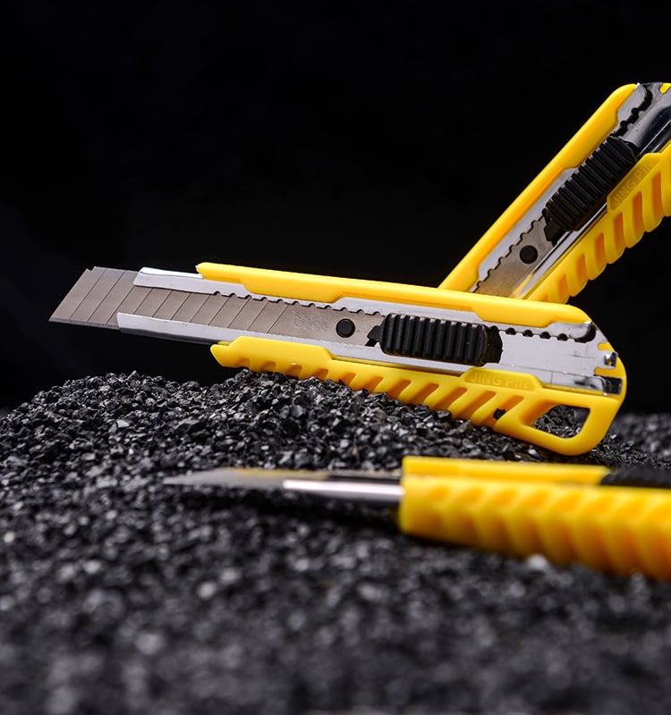 High end art knife, wallpaper knife, office stationery cutting knife, ABS plastic shell, sharp and durable
