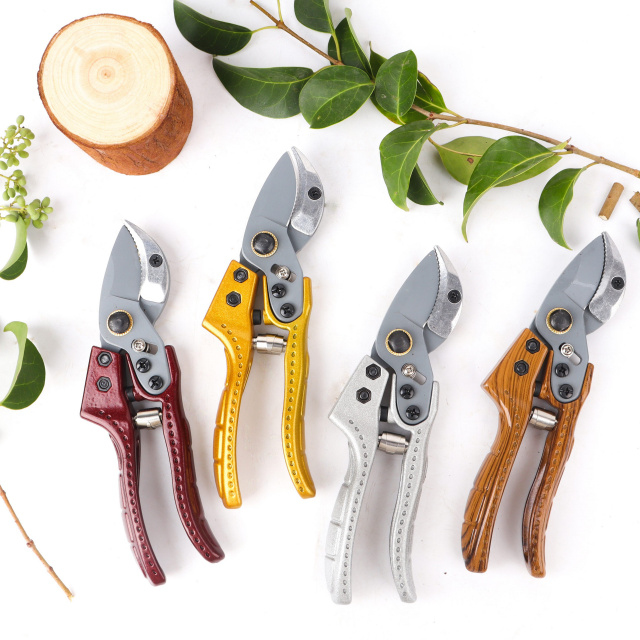 2024 pruning and cutting brochure
