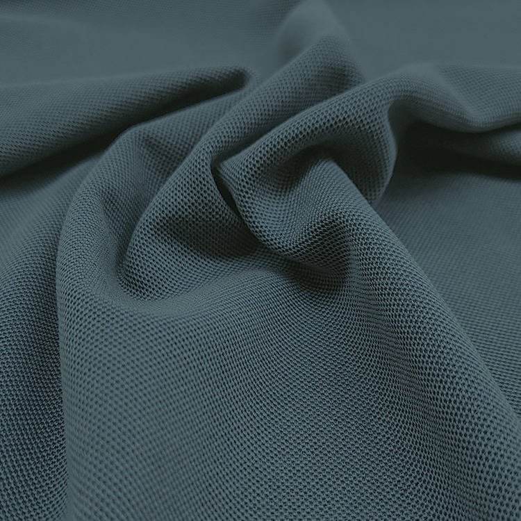 Yoga Fabric vs Cotton: Which Performs Better?