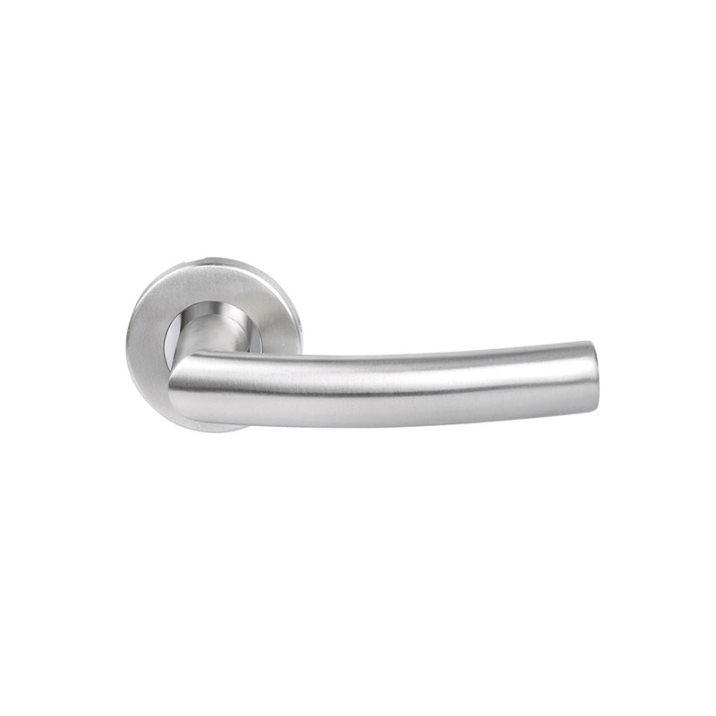 What standards should lever handle meet for EU public construction