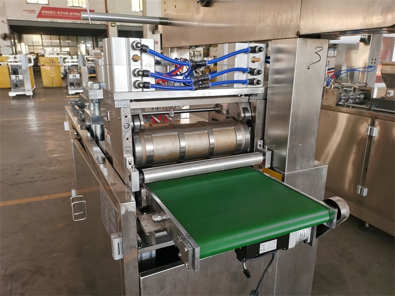 Heating Pad Making Machine (4).jpg