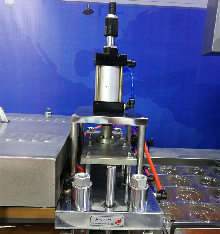 JC-500B2 Plastic Lid Thermoforming Machines