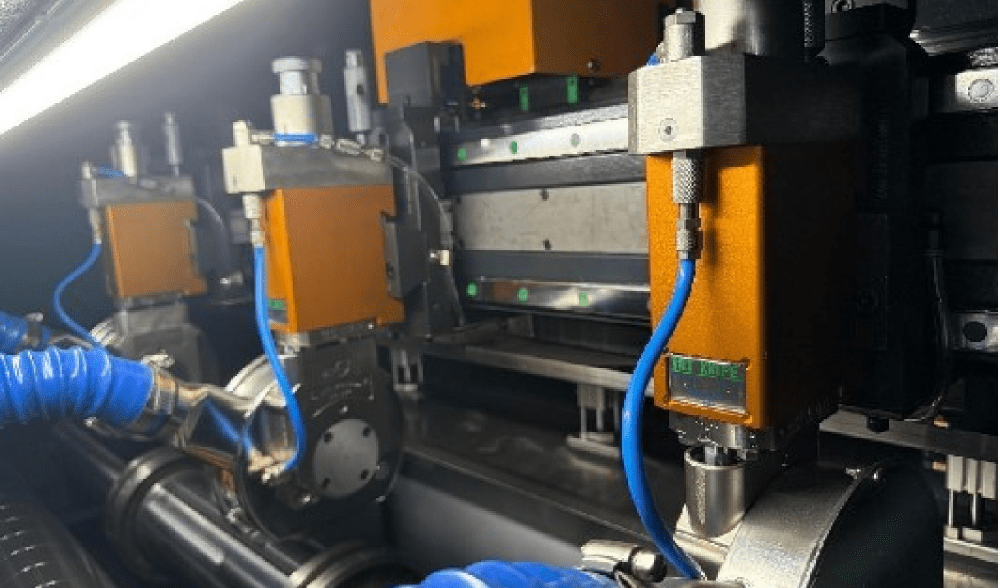 31-SMC-1100ZH_1500ZH_1700ZH_1900ZH-Auto pallet changer.JPG (2).png