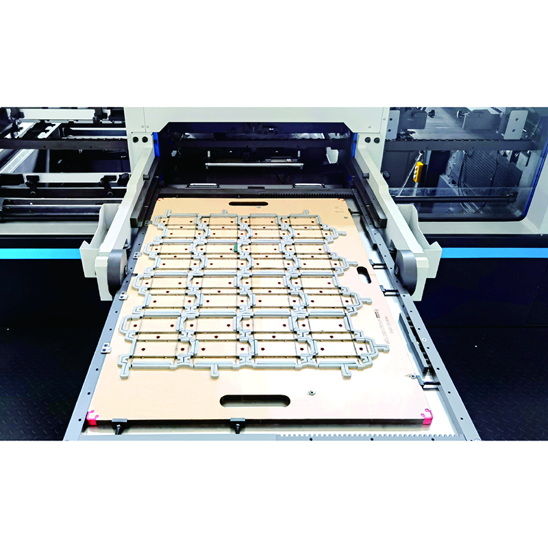 Top 5 Industries Using Flatbed Die Cutters in 2025