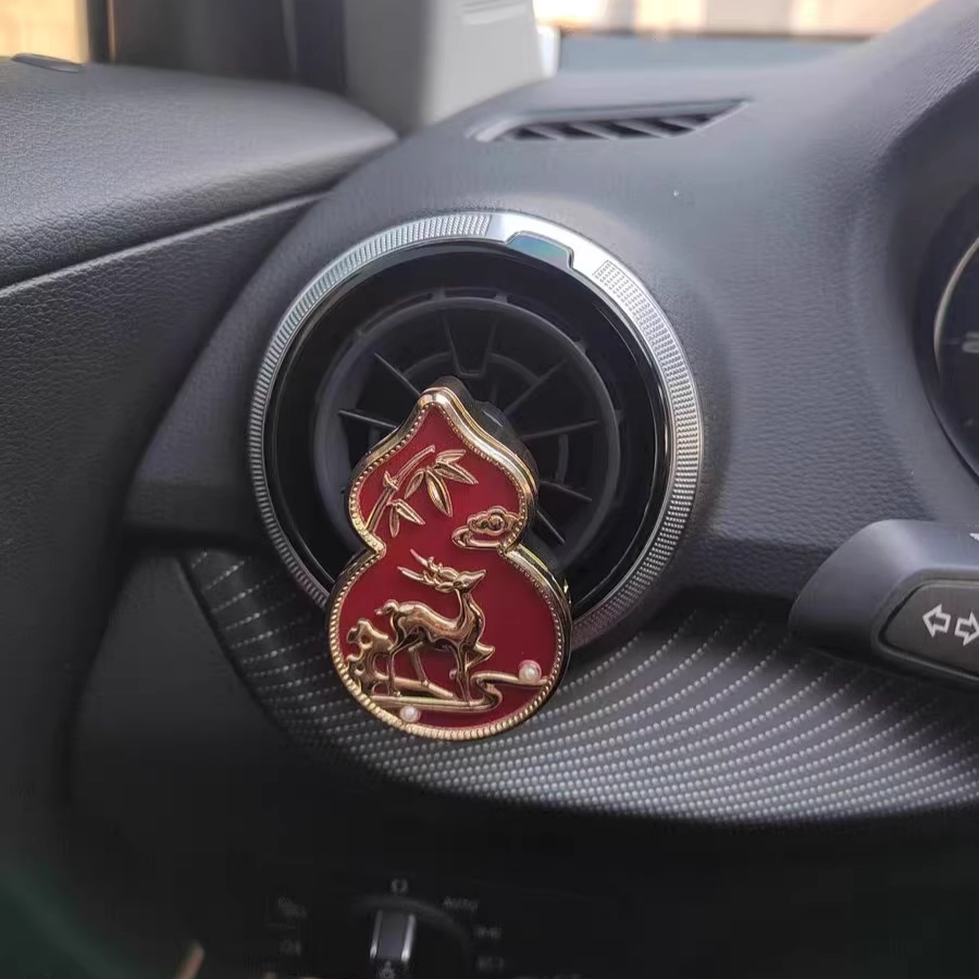 car essential oil diffuser.webp