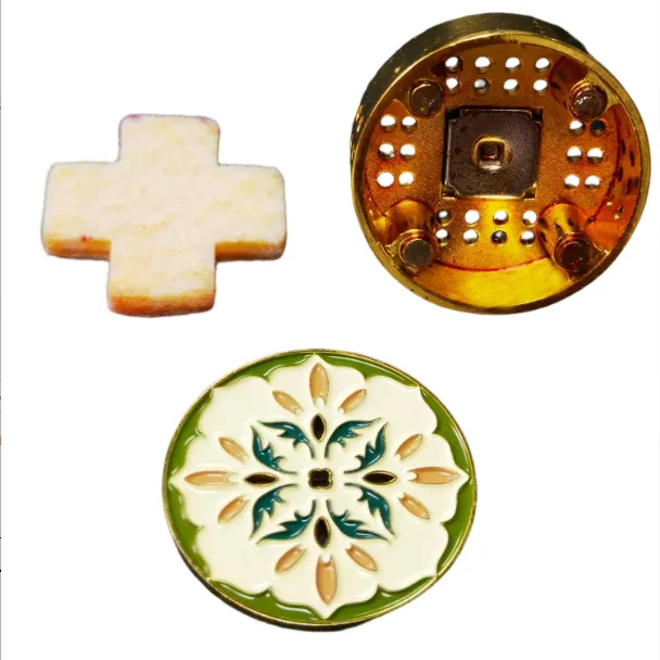 Refillable Car Vent Air Freshener.jpg