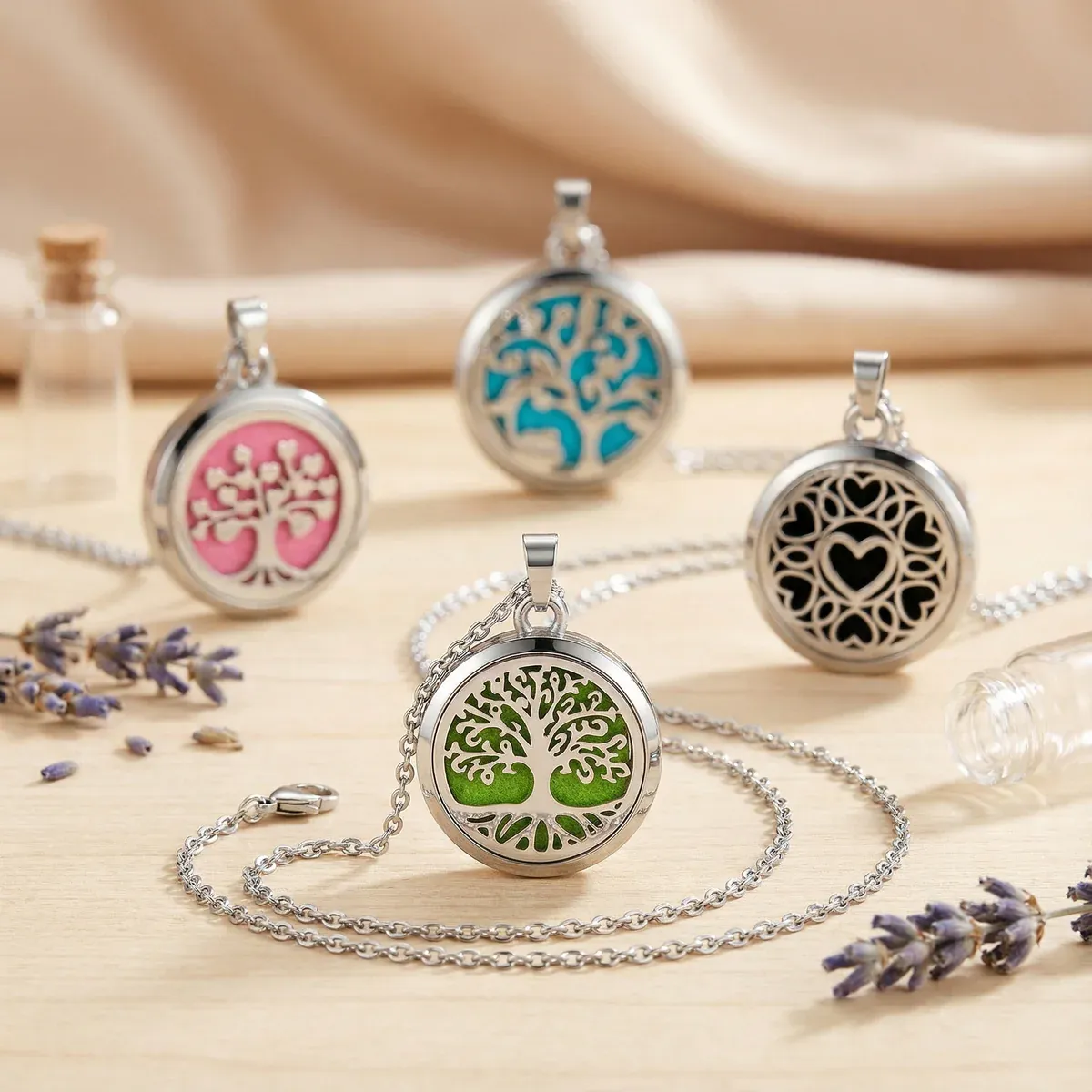 Aroma necklace.png