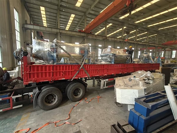 2020mm Spiral Pipe Machine is Being Shipped——The First Car Loaded