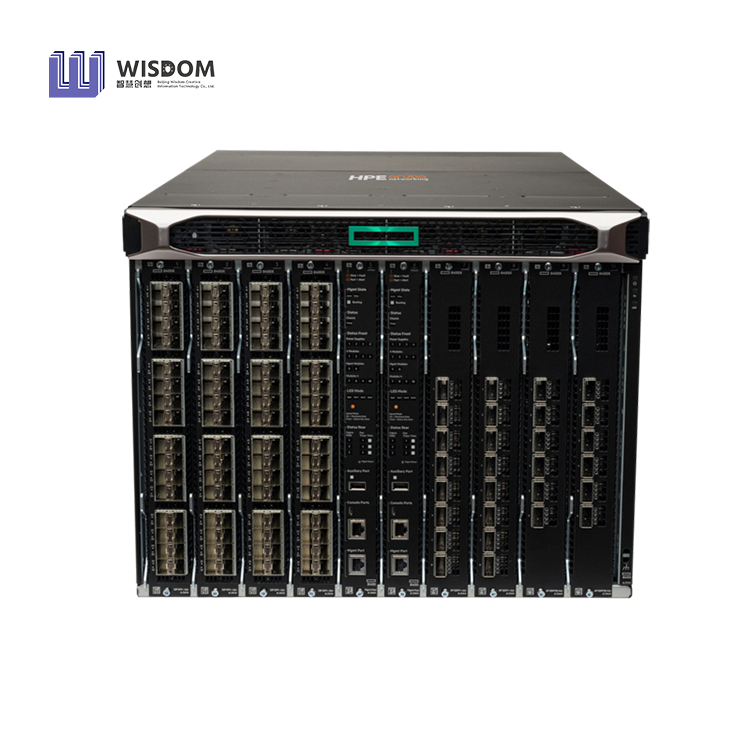 Série de commutateurs HPE Aruba Networking CX 8400