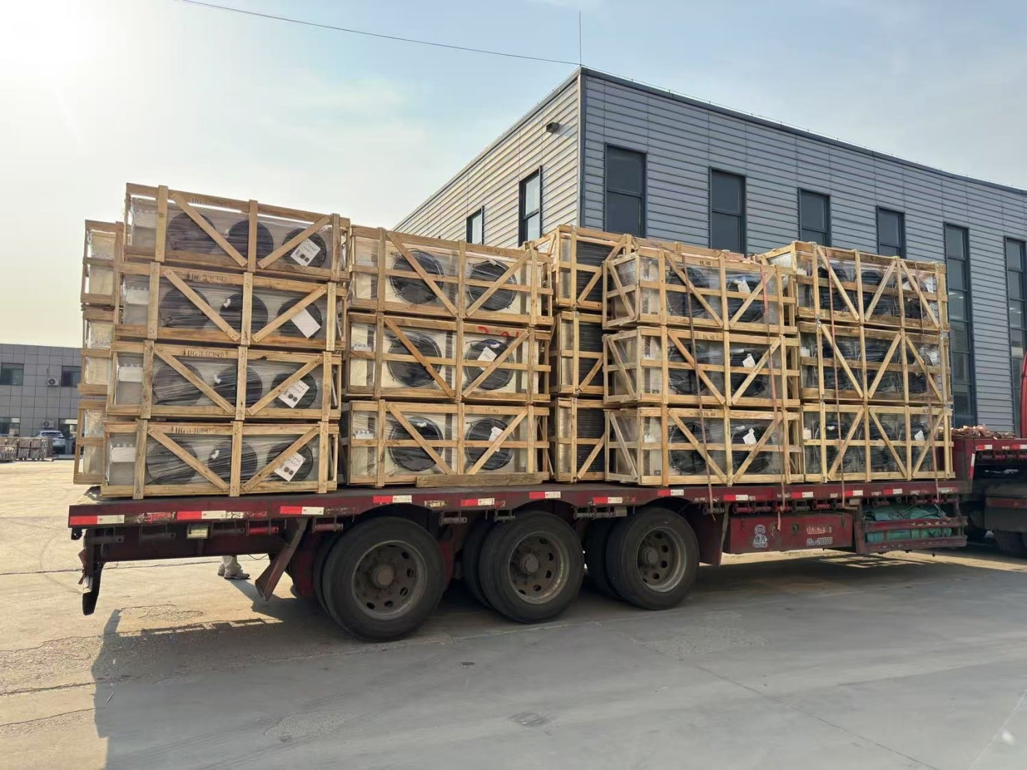 Logistics transportation (1).jpg