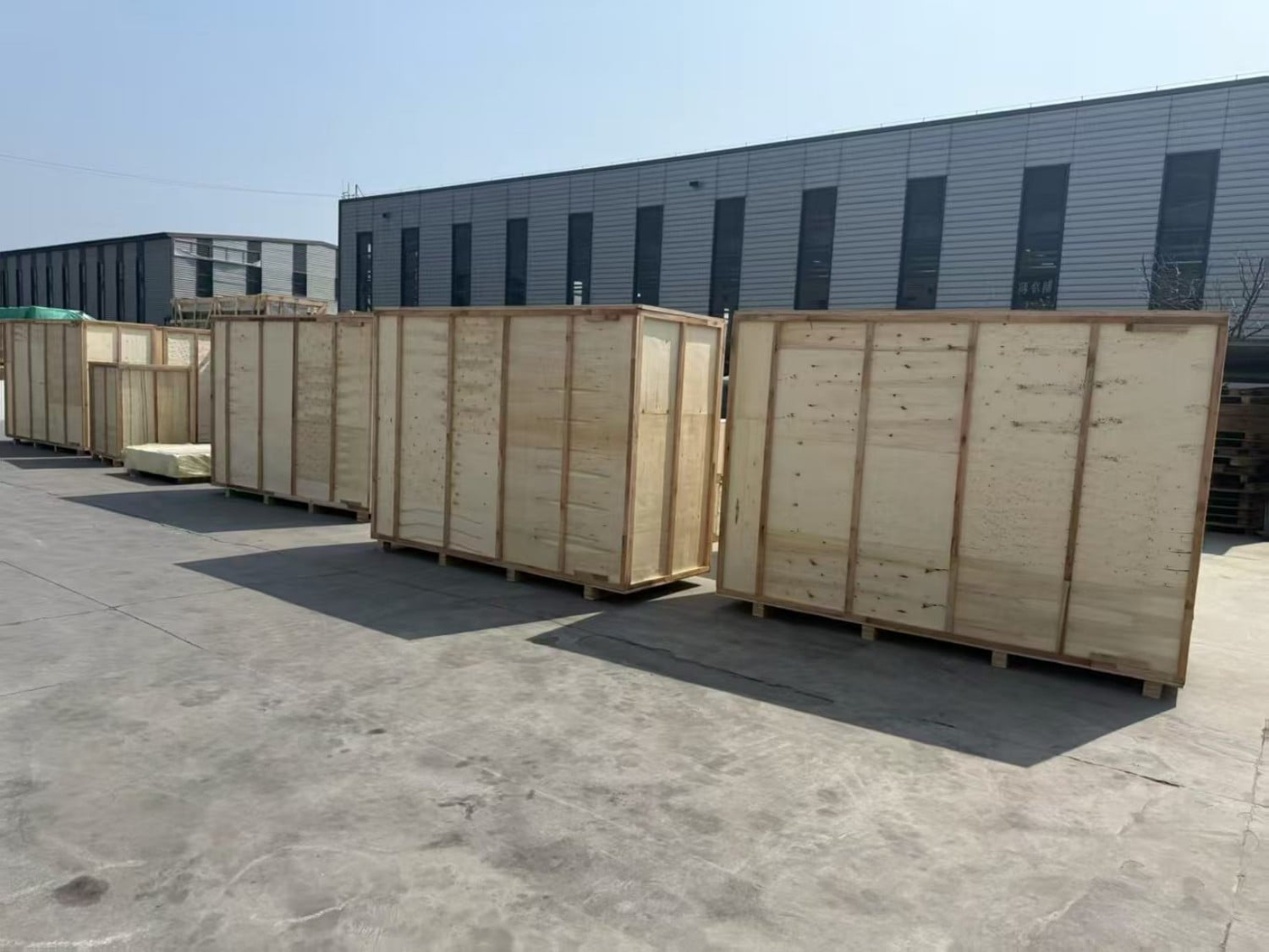 Logistics transportation (8).jpg