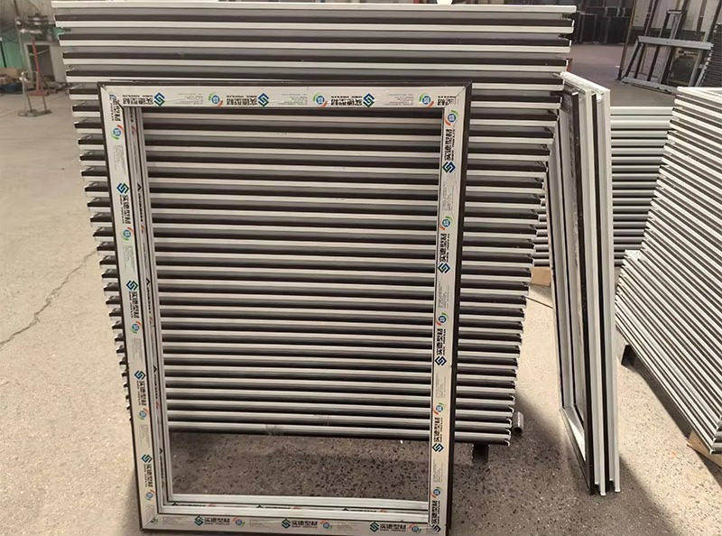 China Brand Modern UPVC/PVC Casement Windows Heat Insulation Glass Window Door Designs for House Hotel Windproof Plastic Frame details