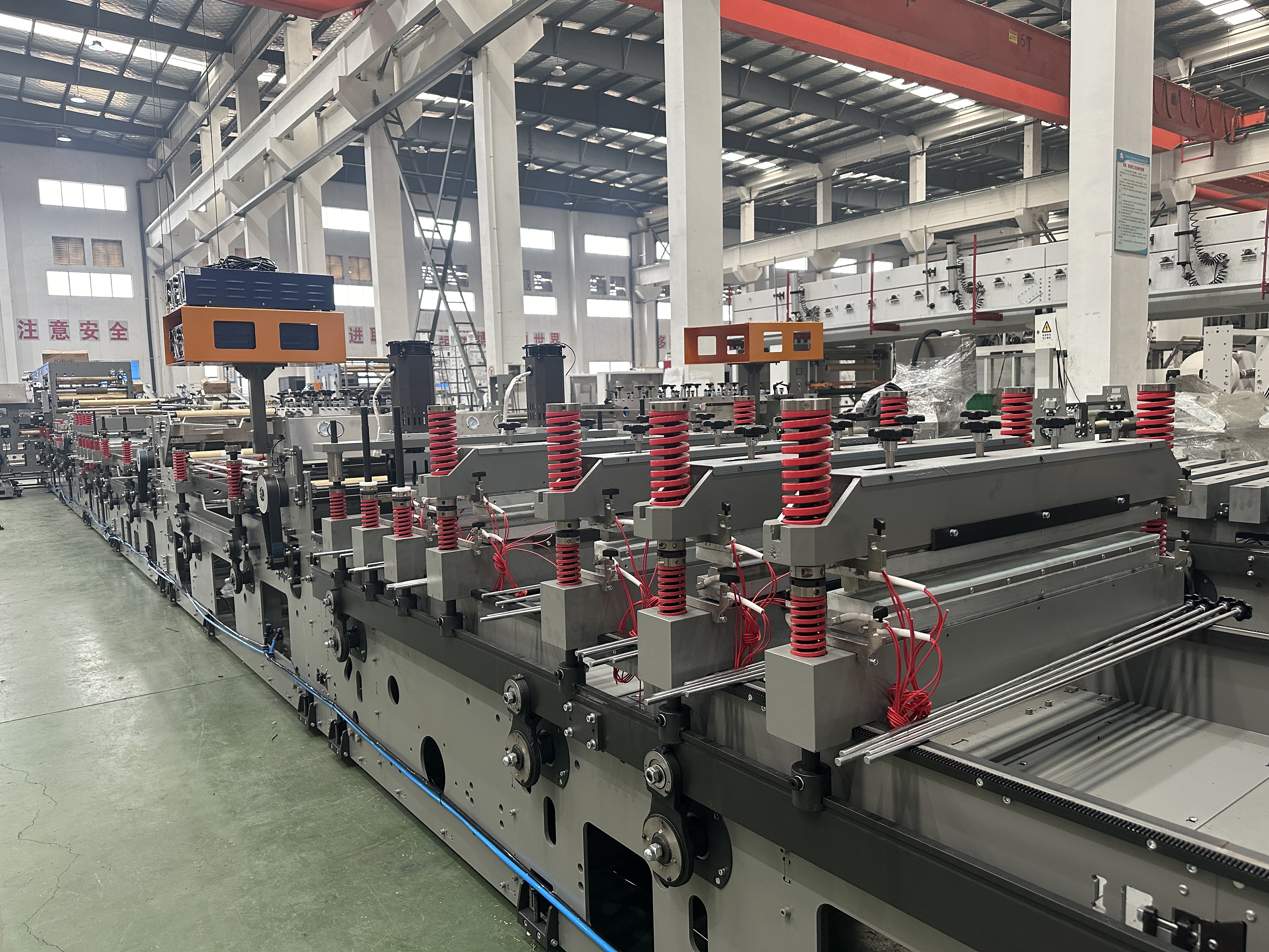 How to Choose a Pouch Making Machine for Flexible Packaging Production?