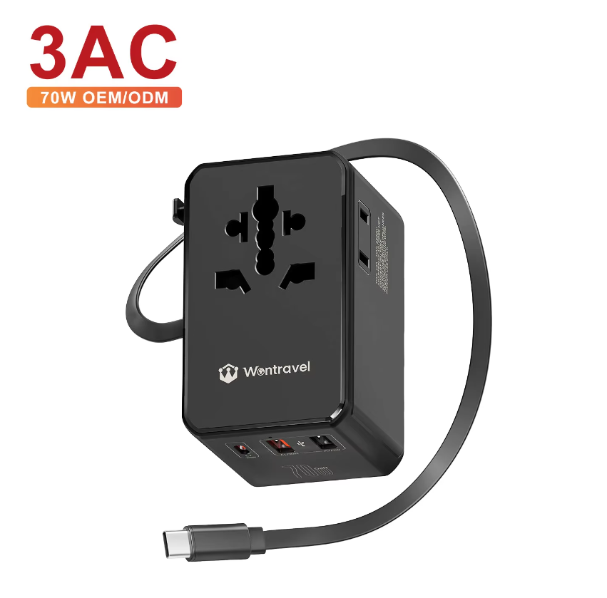 Az utazási adapter univerzális használatának ergonómiája: fogás, súly és hordozhatóság.