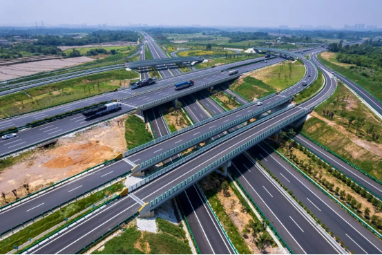 Innovative Application and Outstanding Value of Carbon Fiber Fabric in Reinforcing Cement Concrete Pavement Base Layers