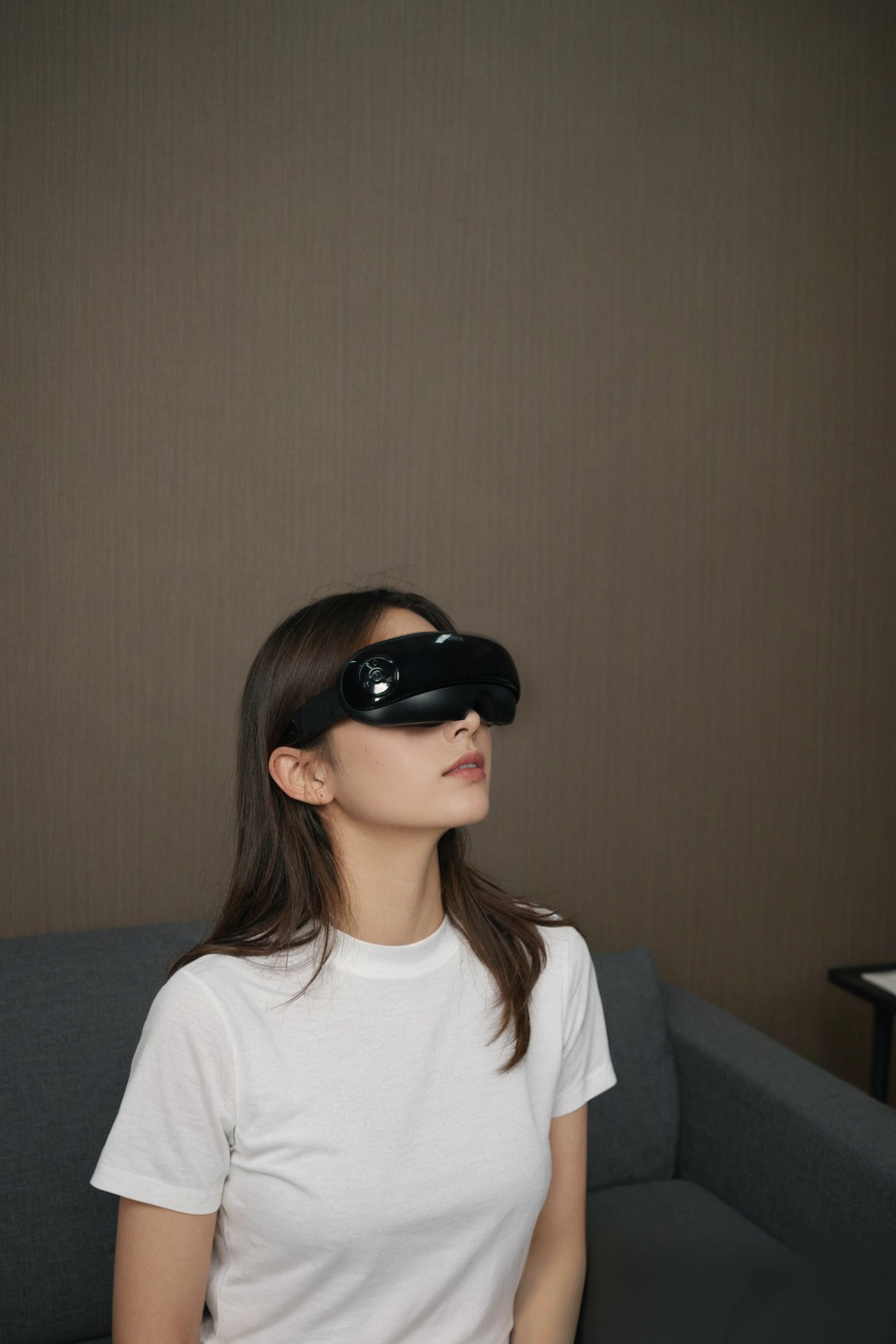 Ergonomic 3D Blackout Eyewell Design