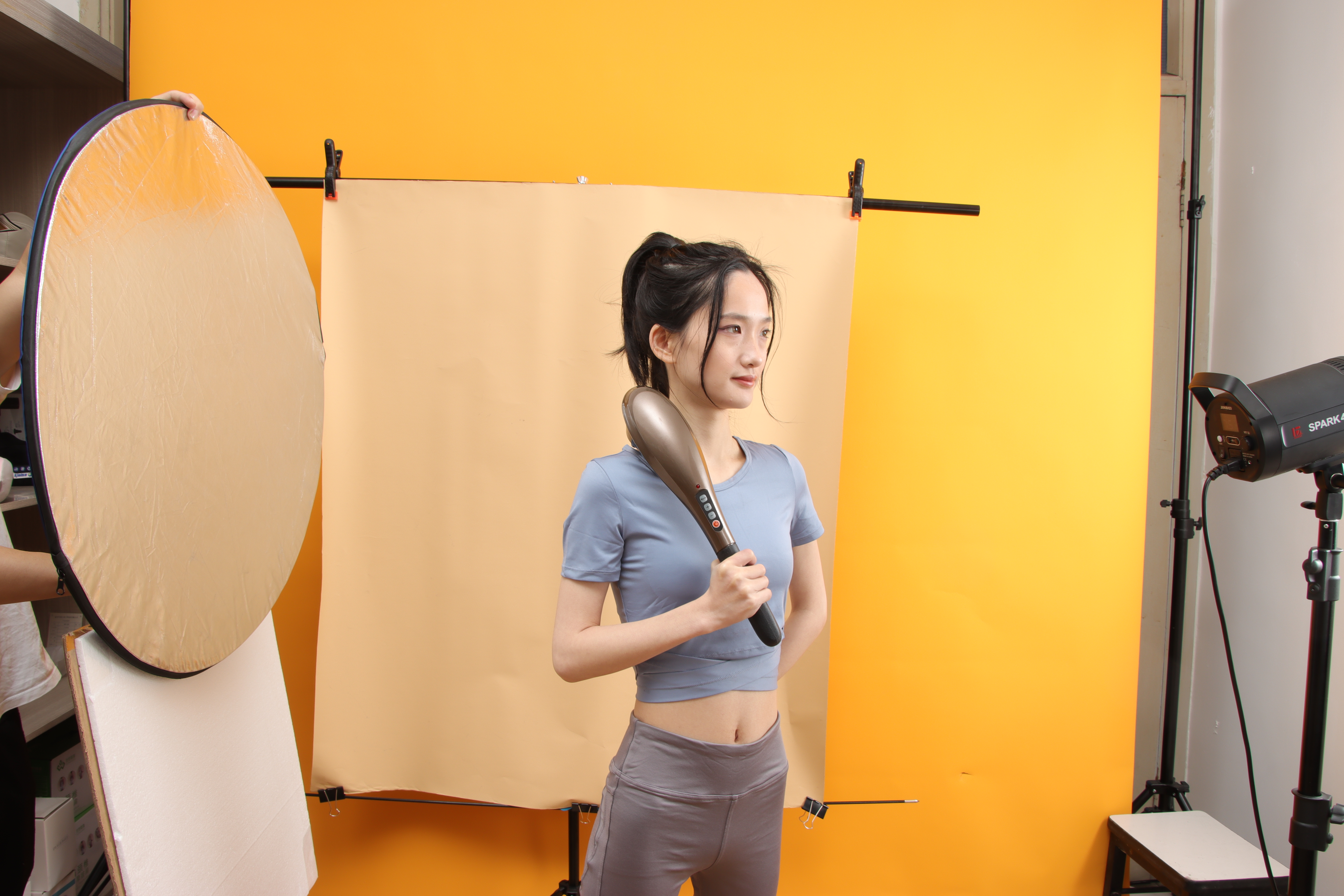 Contoured Kinetic Impact for Deep Trigger Point Relief