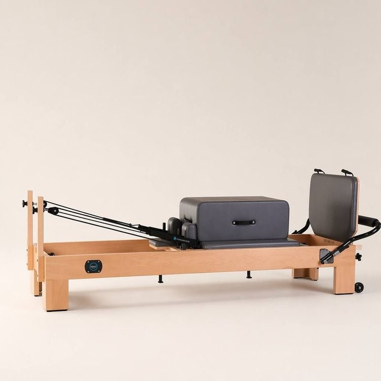 Wooden Pilates Reformer Machine Commercial Fitness Equipment with Adjustable Springs Sitting Box and Jump Board for Gym Studio Home Use