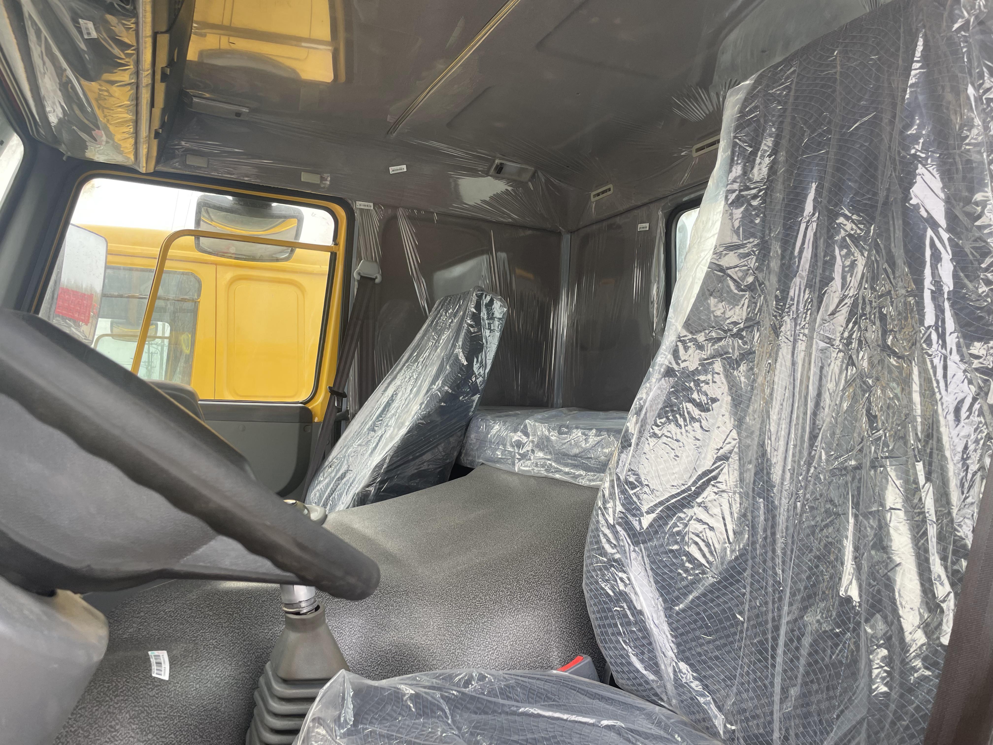 Used HOWO Truck Howo Heavy-duty Truck Tractor Best Selling/high Efficiency Classic Edition 6*4 Tractor factory