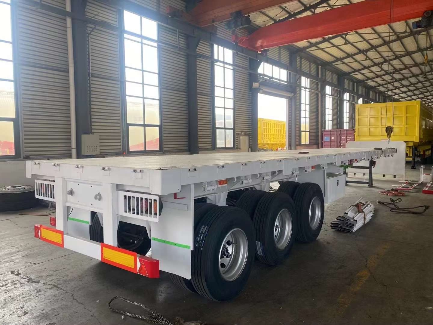 Vehicle Master 3 Axle 4 Axle 40T 60T Flatbed Flat Bed Container Semi Trailer Used and New Truck Trailer for Africa supplier