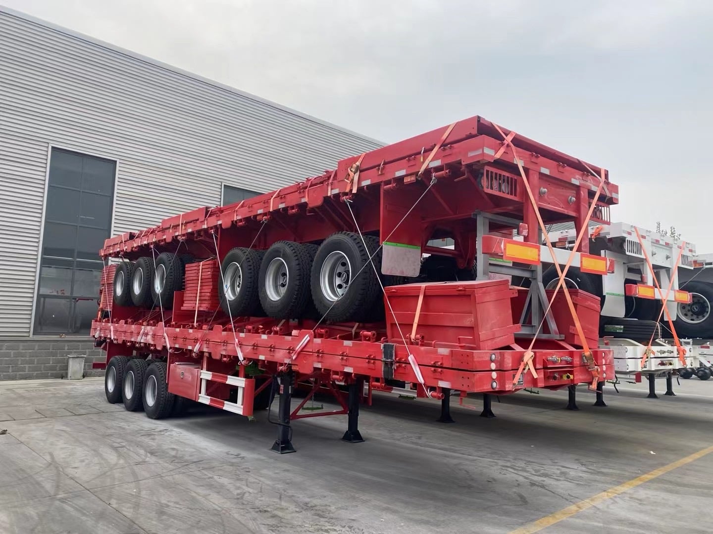 Flatbed Trailer Customization: Tailoring to Your Unique Transport Needs

