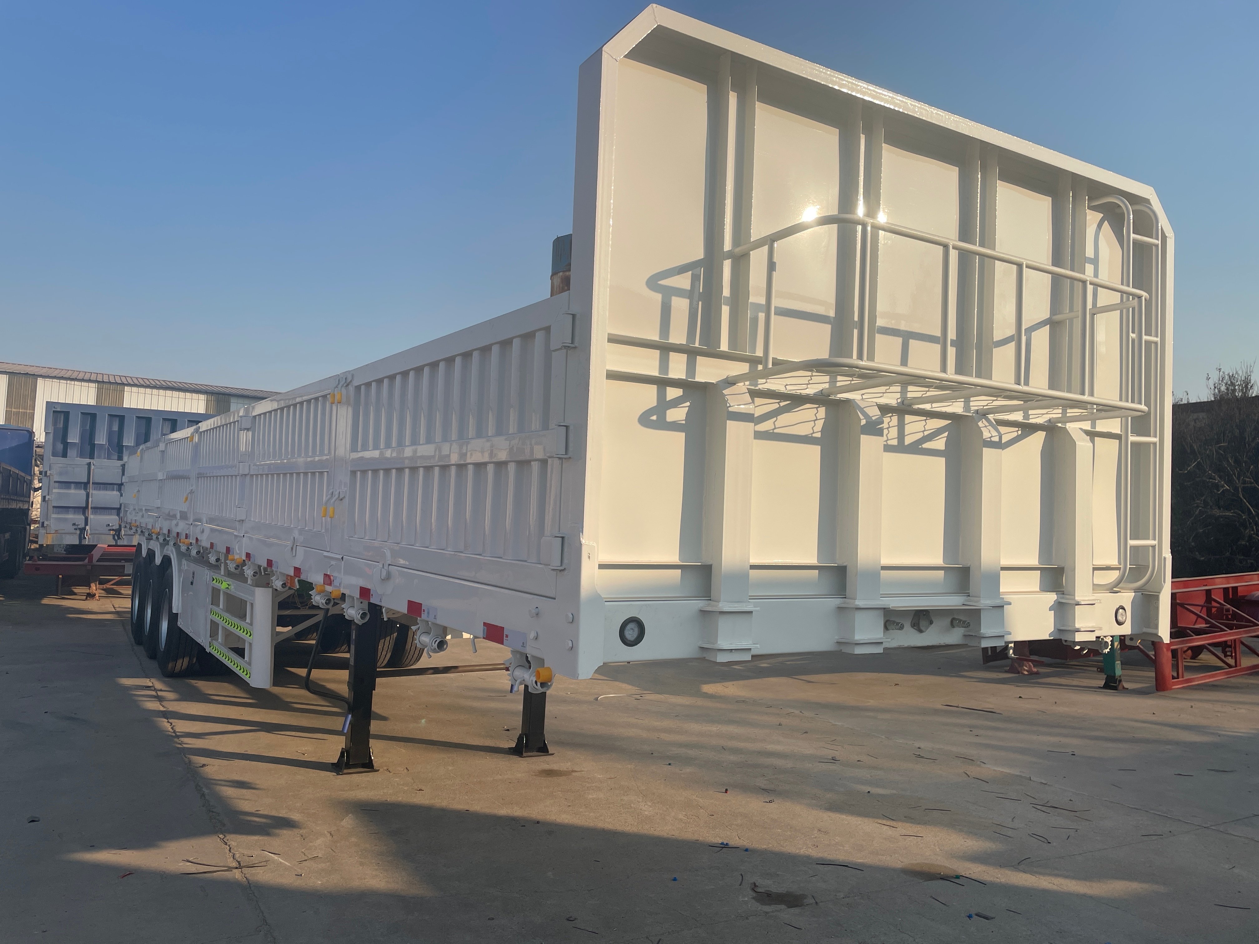 Carrello per Trasporto Merci di Alta Qualità per una Logistica Efficiente