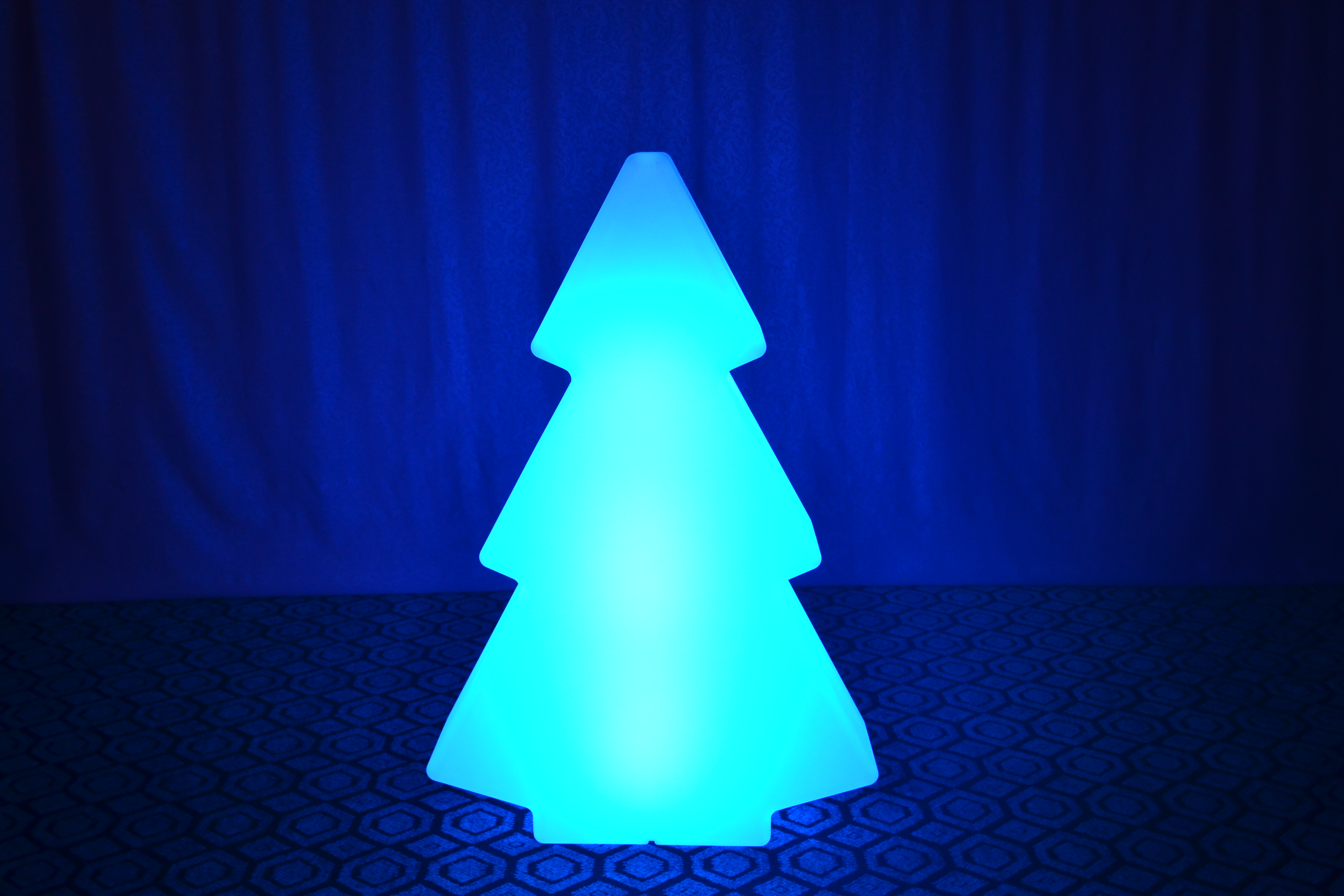 What Are the Most Popular Christmas Lighting Styles This Season?