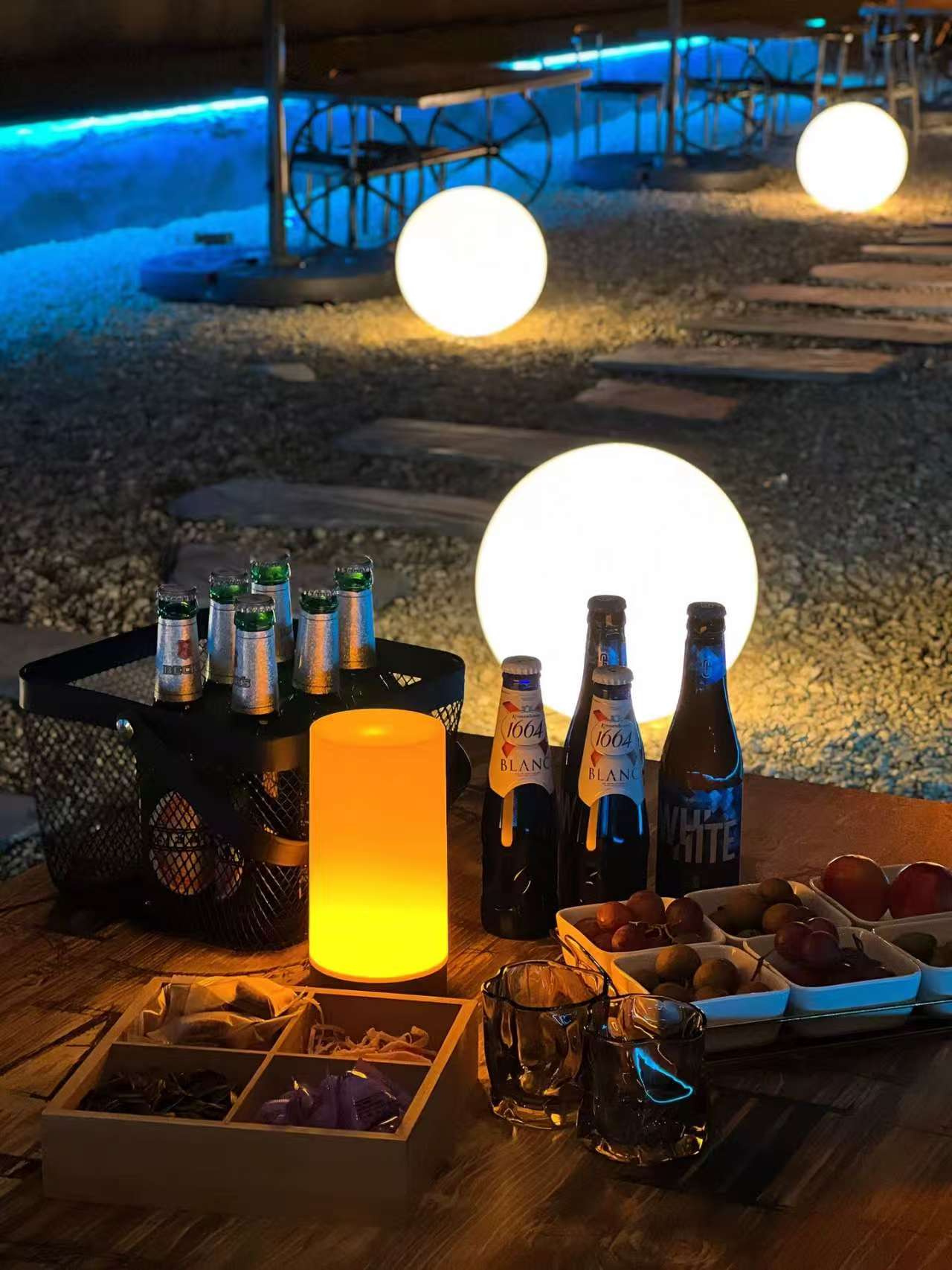 custom-led-sphere-light-manufacturer.jpg