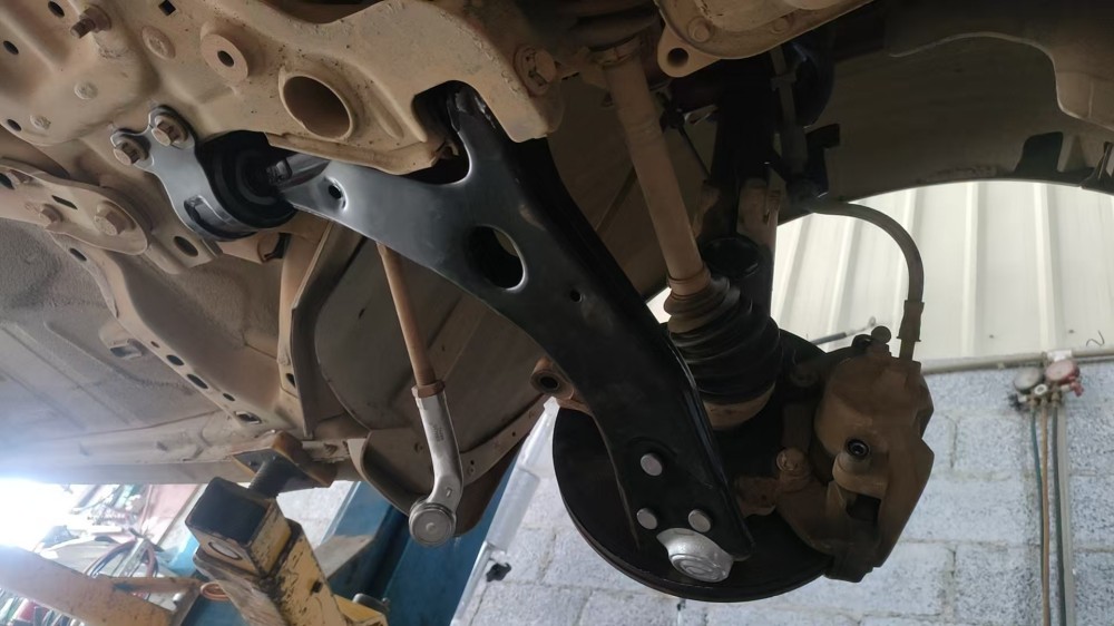 Control Arm (2).jpg