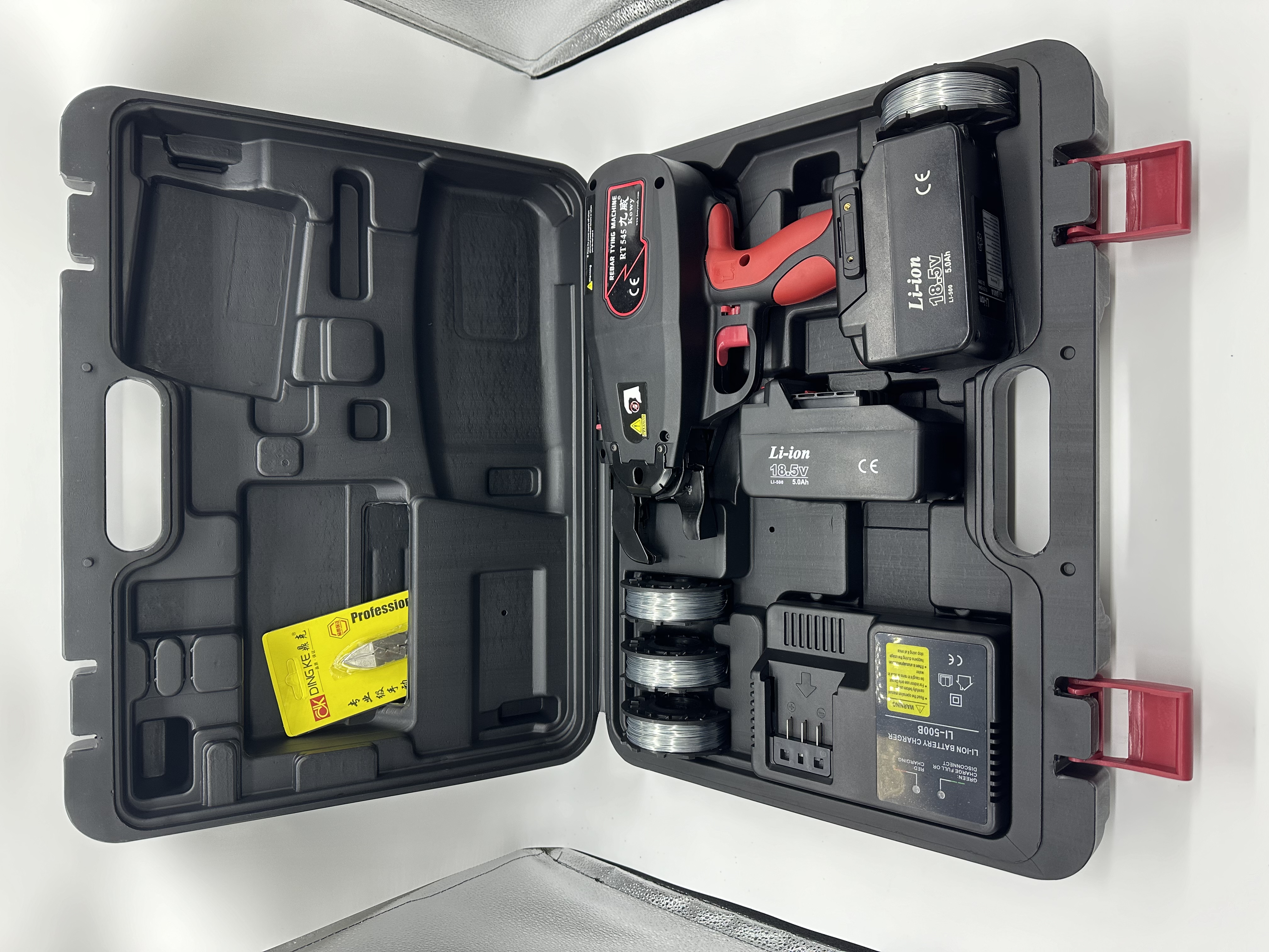 Versatile rebar tying gun for fast and convenient on-site use