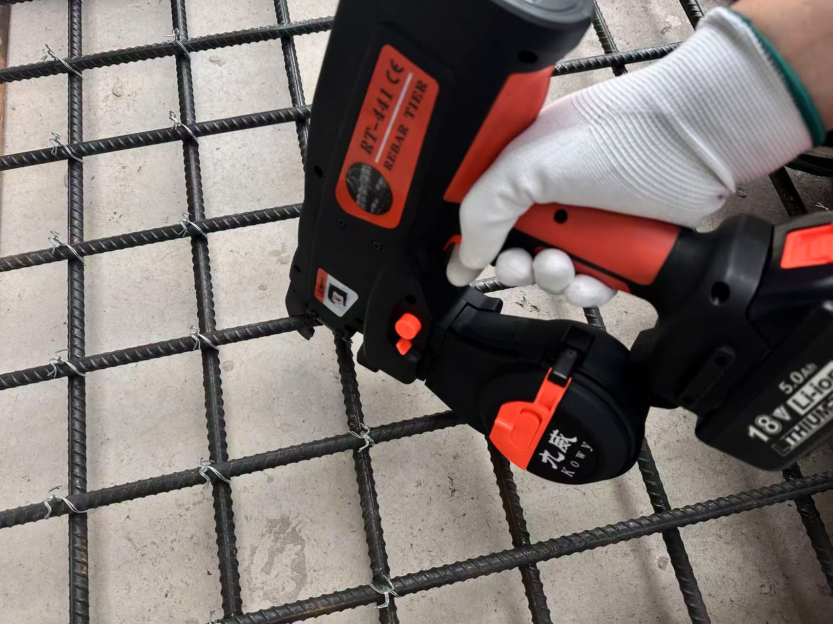 Take our steel tying gun and do it more effectively and for longer product life