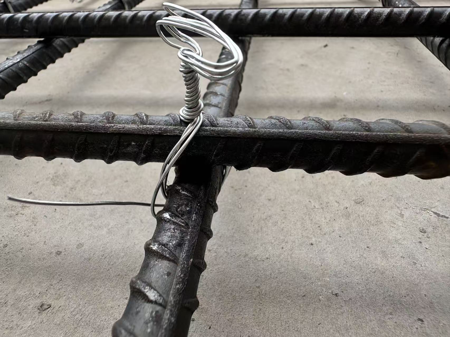 Our team is here to assist you every step of the way, ensuring you get the right binding steel for your project.
