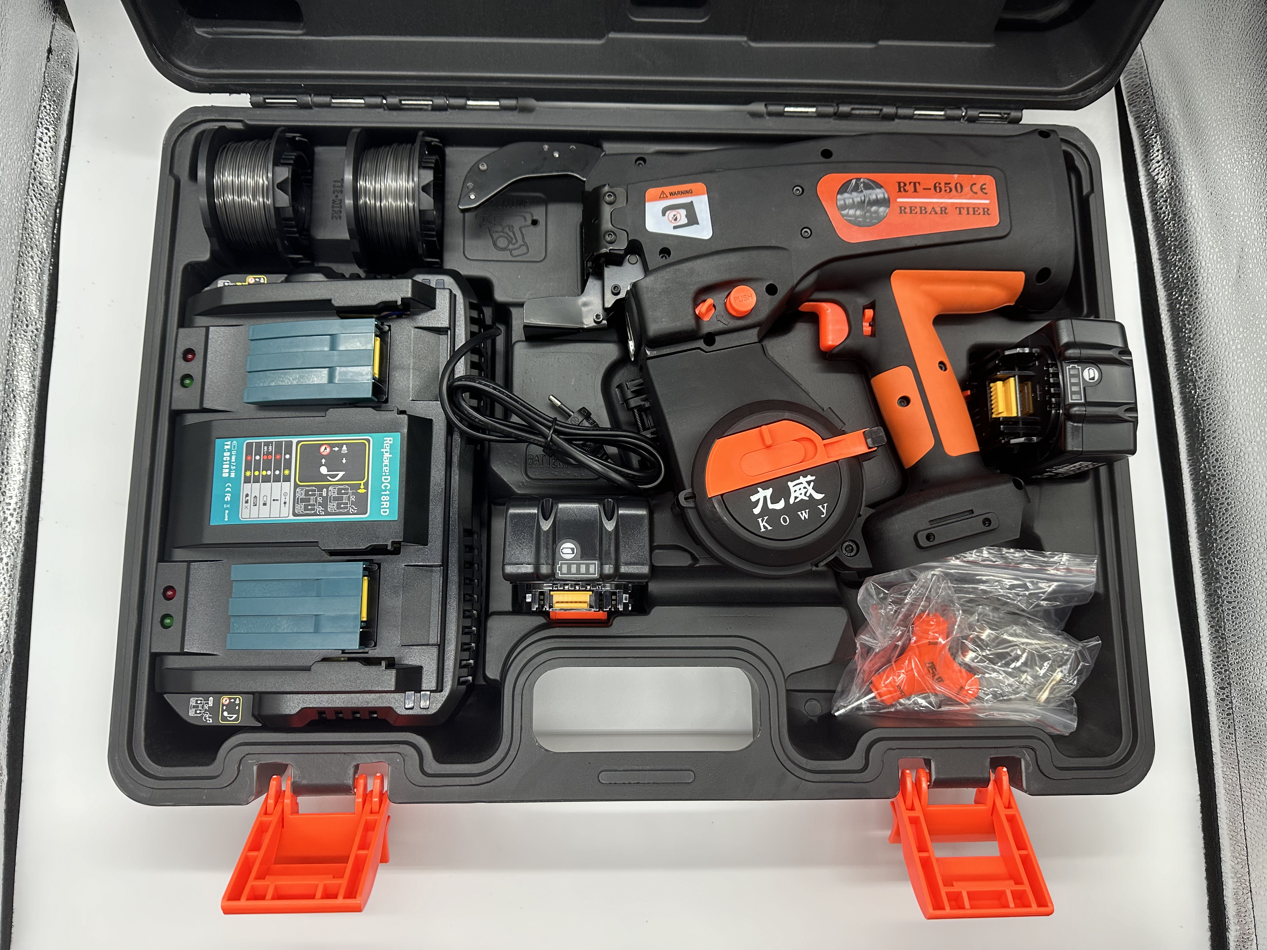 Increase productivity on the job site with our easy-to-use electric rebar tying machine