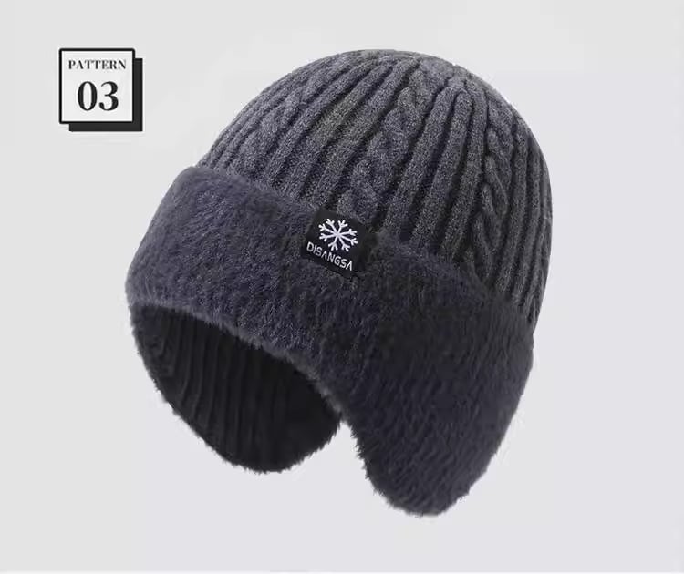 Graue Mütze mit Ohrenschutz zum Verkauf