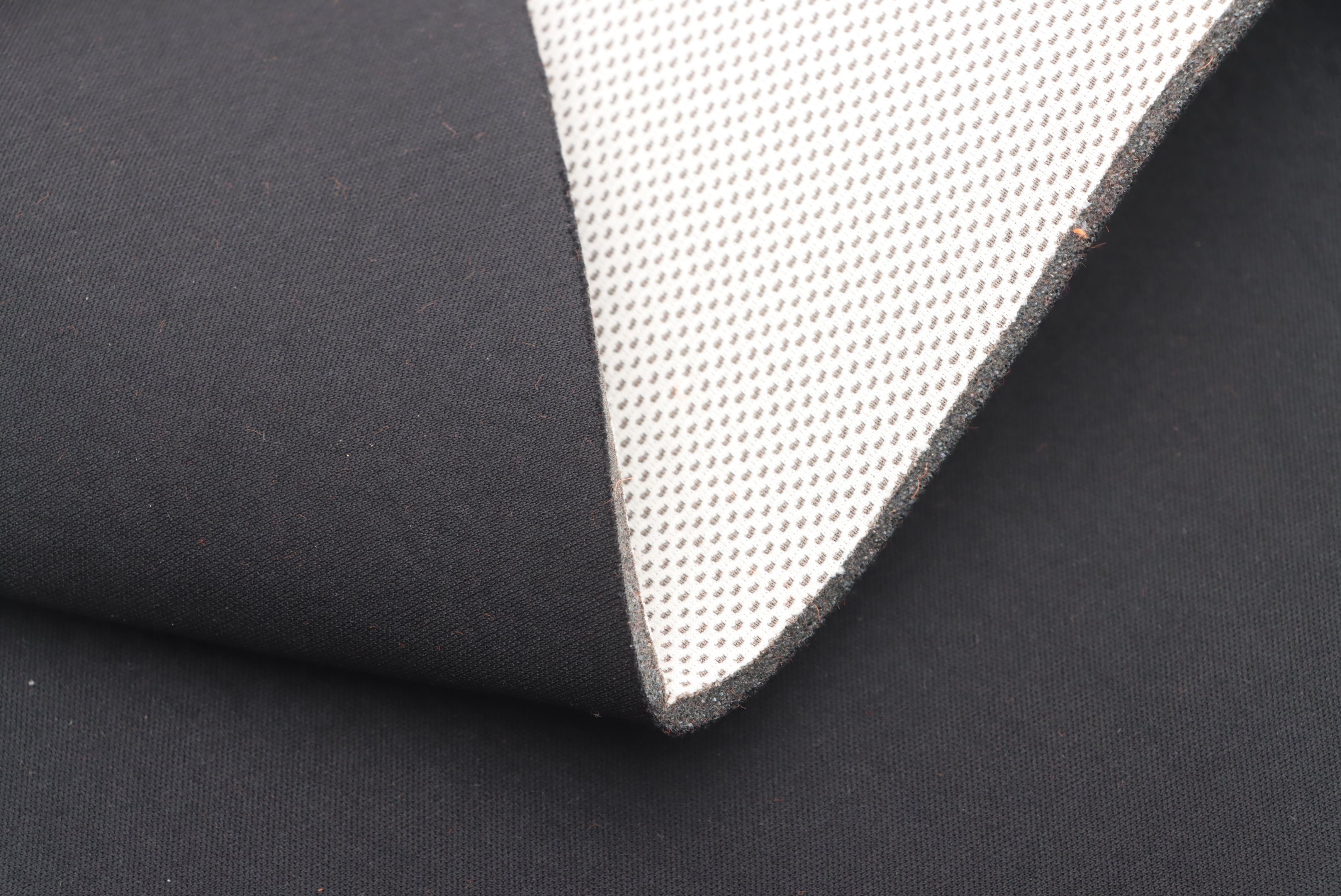 Common Usage Issues with Polyurethane Laminated Polyester and How to Avoid Them