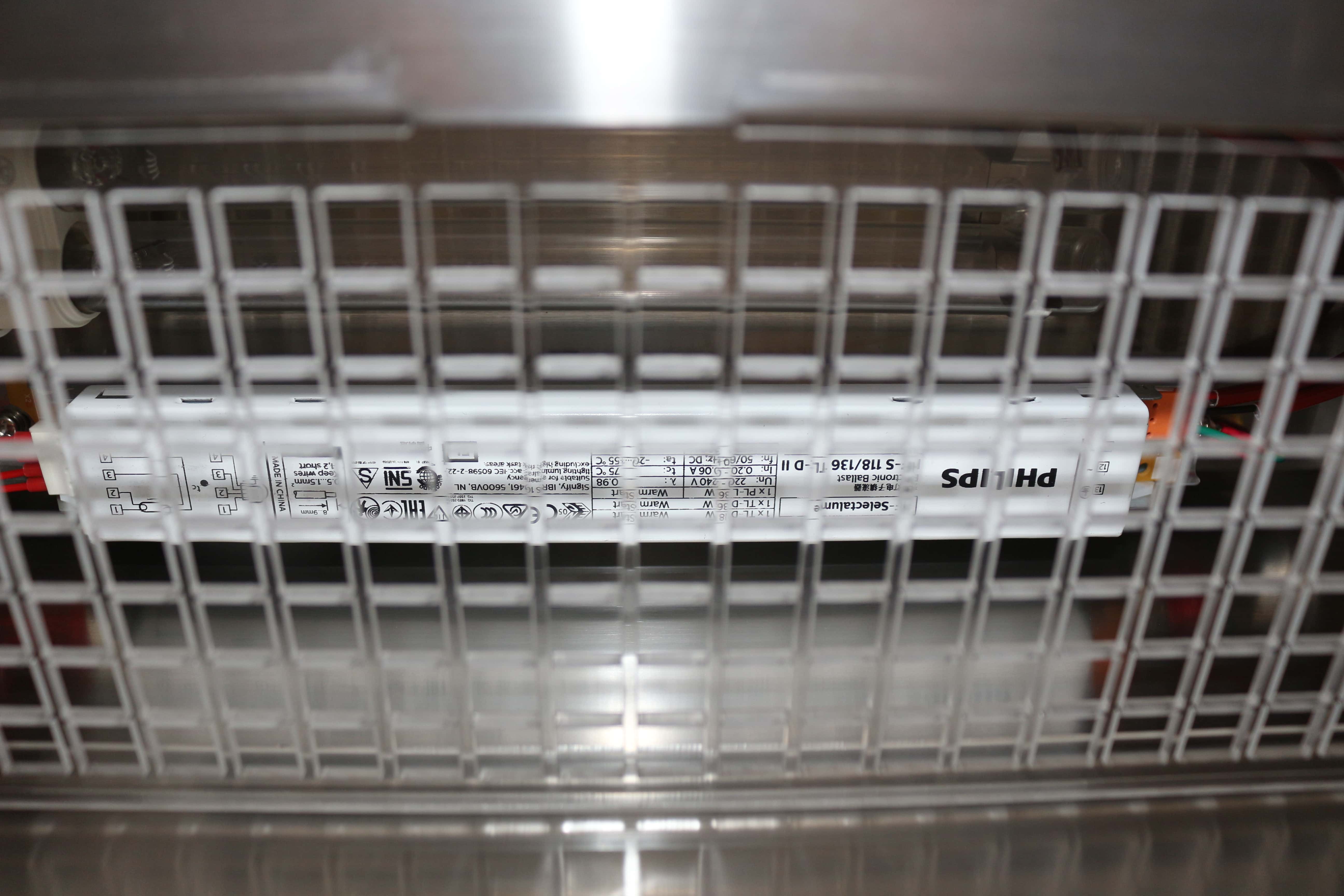 1. Heavy-Duty Build & UV Protection.JPG