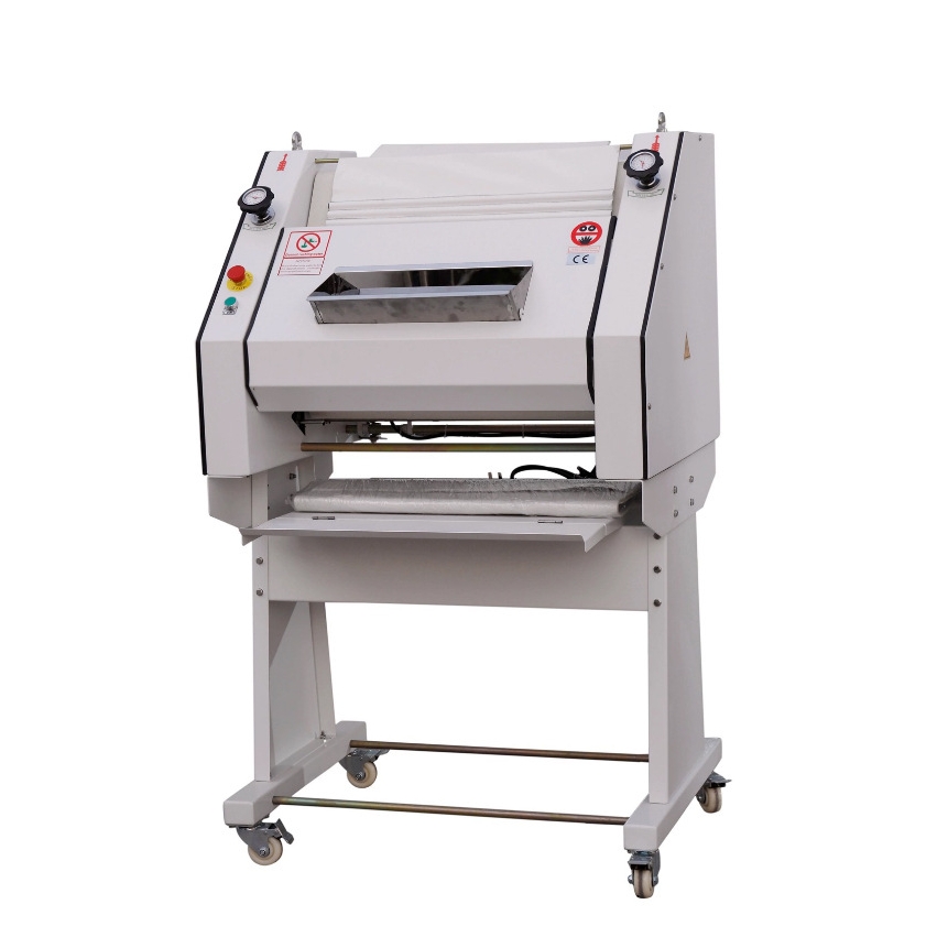 Formeuse à baguettes — BM-750, 18 pièces/min