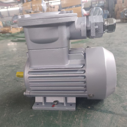 موتور سه فاز ناهمسان مقاوم به شعله مدل 【YBX4-80M1-4 - YBX4-132M-4】 با قدرت 【0.55-7.5 کیلووات】【0.7-10.2 اسب بخار】