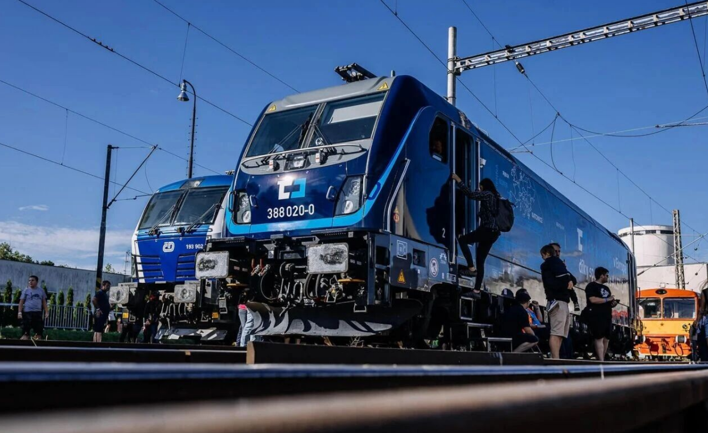 Alstom pristato trečios kartos Traxx Universal lokomotyvą