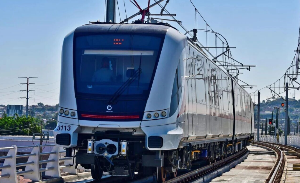 Alstom švenčia Gvadalacharos lengvojo geležinkelio atidarymą Meksikoje