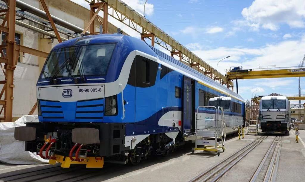 2(9160eec3d0).jpg