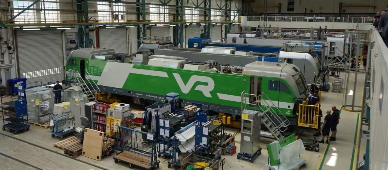 Сименс иновира производството на локомотиви Vectron: системи за лазерно заваряване и подкрепа с изкуствен интелект