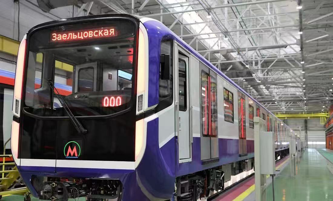 Ruská TMH dodala prvý metropolitný vlak do Novosibirsku!