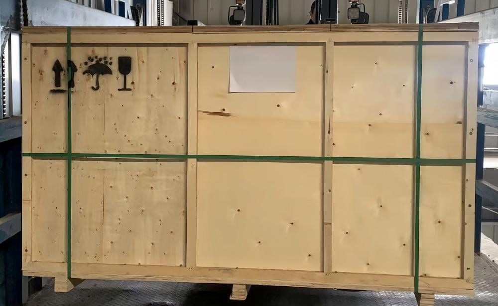 3.Wooden box sealing.jpg
