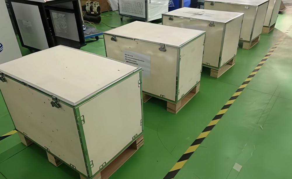 3.Wooden box sealing.jpg